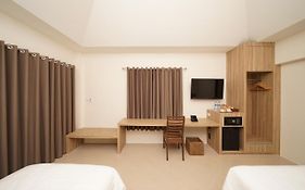 Aquavana Haad Rin Resort